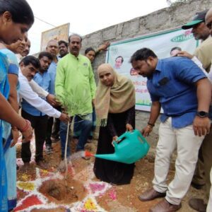 తెలంగాణ హరితోత్సవం సందర్భంగా మొక్కలు నాటడం జరిగింది…