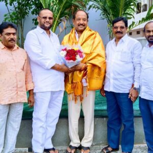 బన్నీకి అభినందనలు తెలిపిన దారపనేని…….