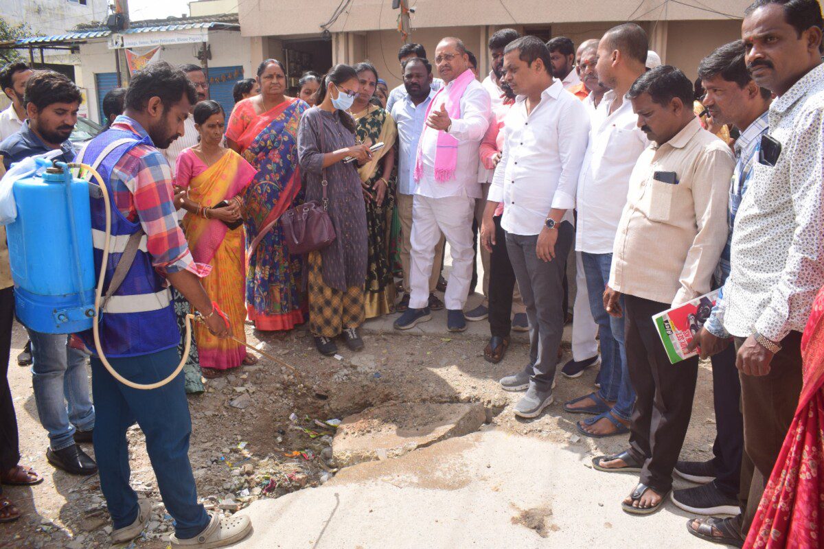 11వ రోజు పాదయాత్రలో పాల్గొన్న కార్పొరేటర్ వెంకటేష్ గౌడ్