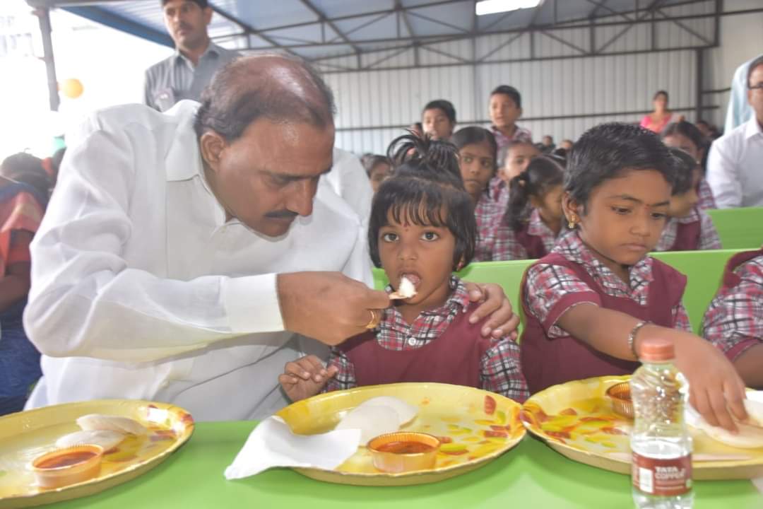 సీఎం బ్రేక్ ఫాస్ట్ పథకం!