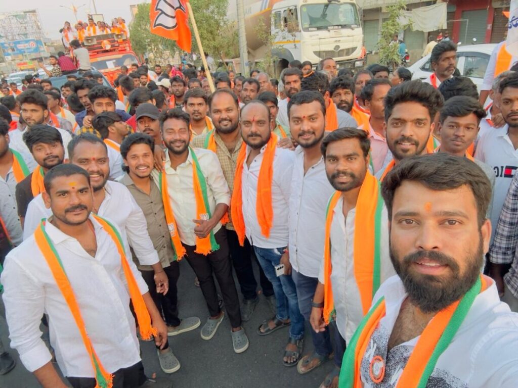 BRS Party 14th Ward President Satish Reddy joined BJP