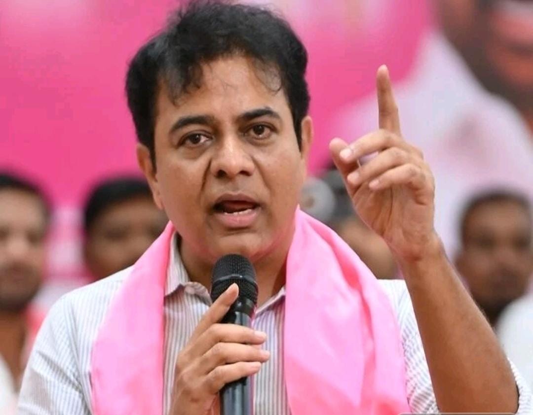 అడ్డంకులు ఎదురైనా లోపాలు ఎత్తి చూపుతాం: KTR