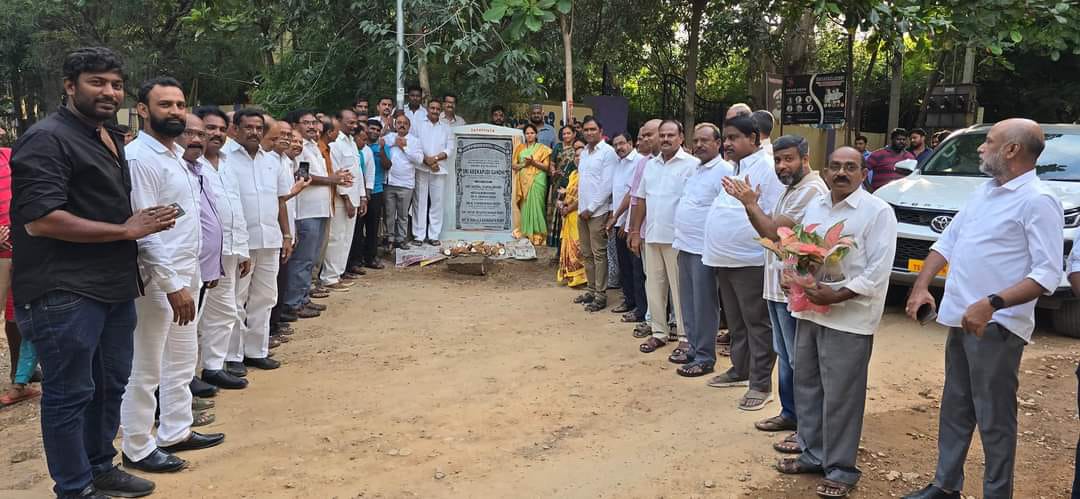 చందానగర్ డివిజన్ పరిధిలోని సురక్ష హిల్స్, సత్య ఎనక్లేవ్,