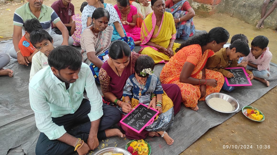 సవాయిగూడెంలో సరస్వతి దేవి రూపంలో దర్శనమిచ్చిన అమ్మవారు