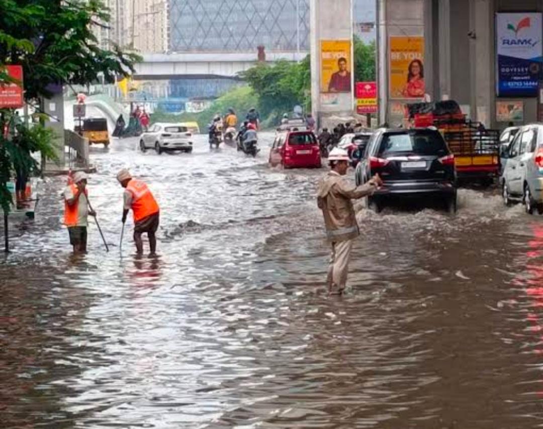 హైదరాబాద్ లో దంచి కొట్టిన వాన