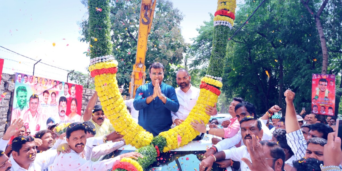 అద్వితీయ భరితంగా అభిమాన నాయకుని జన్మదిన వేడుకలు….