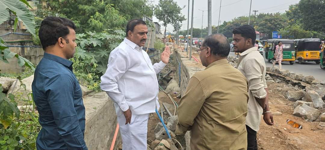 మాదాపూర్ డివిజన్ పరిధిలోని హైటెక్ ఫుడ్ కోర్ట్ నుండి యశోద హాస్పిటల్