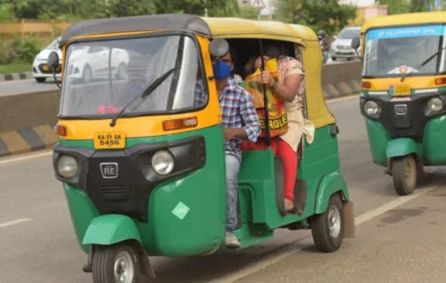 హైదరాబాద్‌లో ఆటోడ్రైవర్ల మహా ధర్నా