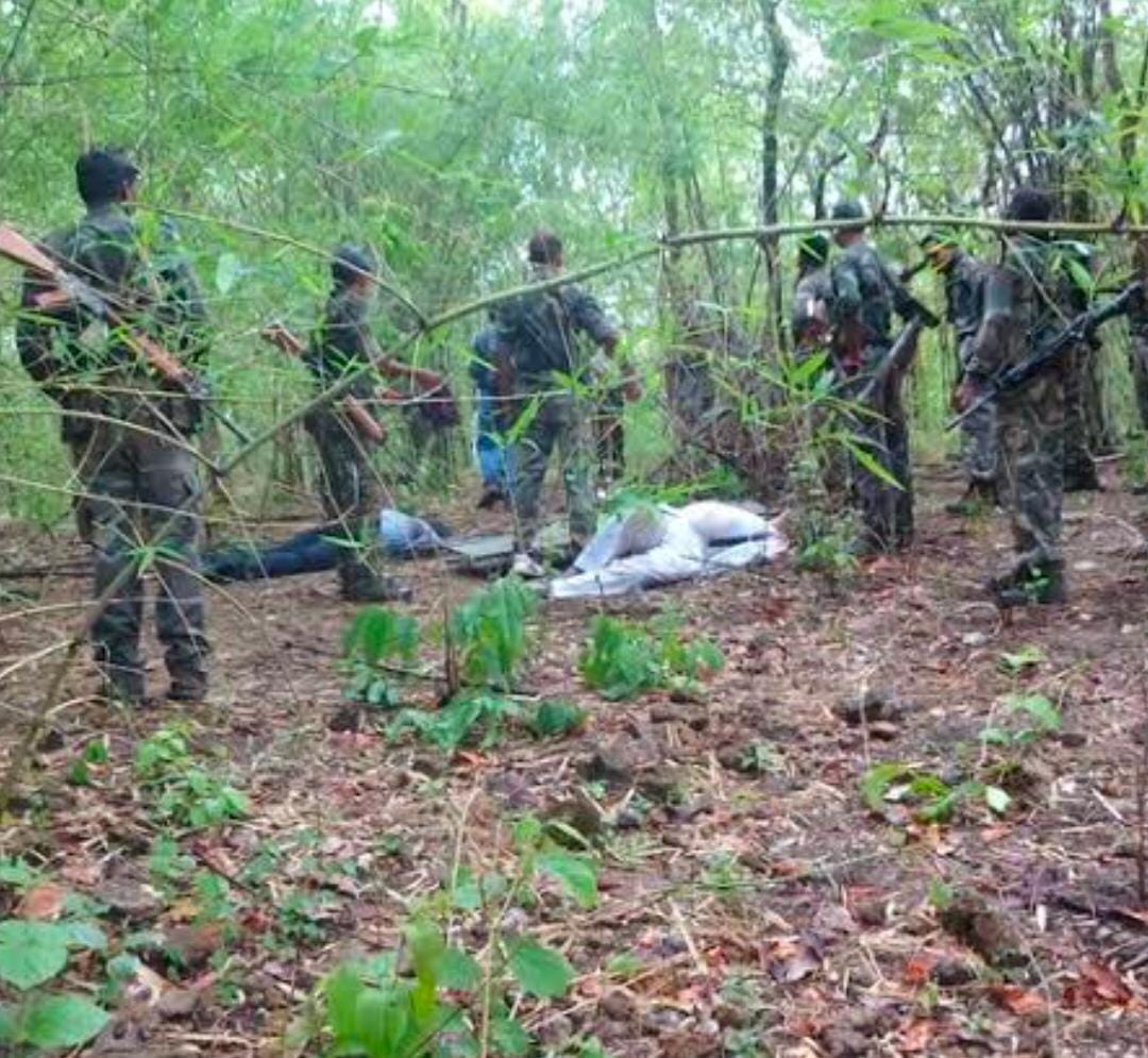 నారాయణపూర్ జిల్లాల సరిహద్దులో ఎన్ కౌంటర్