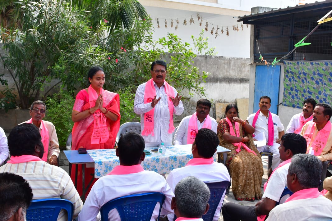 అభివృద్ధి చేశాం అవకాశం ఇవ్వండి మాజీ మంత్రి నిరంజన్ రెడ్డి