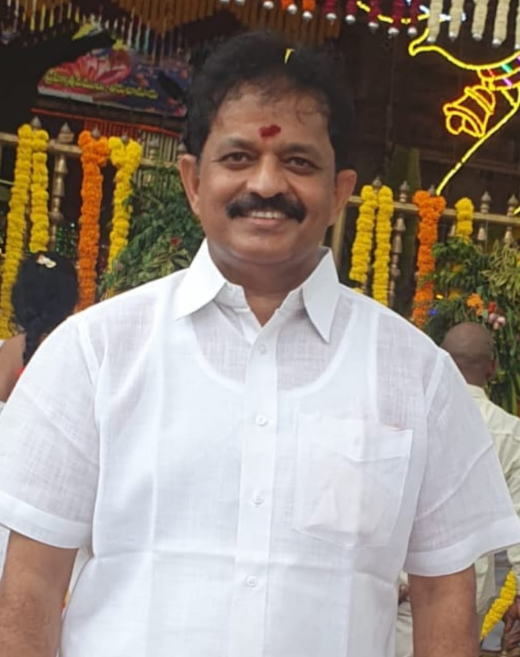 వైకుంఠ ఏకాదశికి “స్థానికకోటా” పెంచాలి