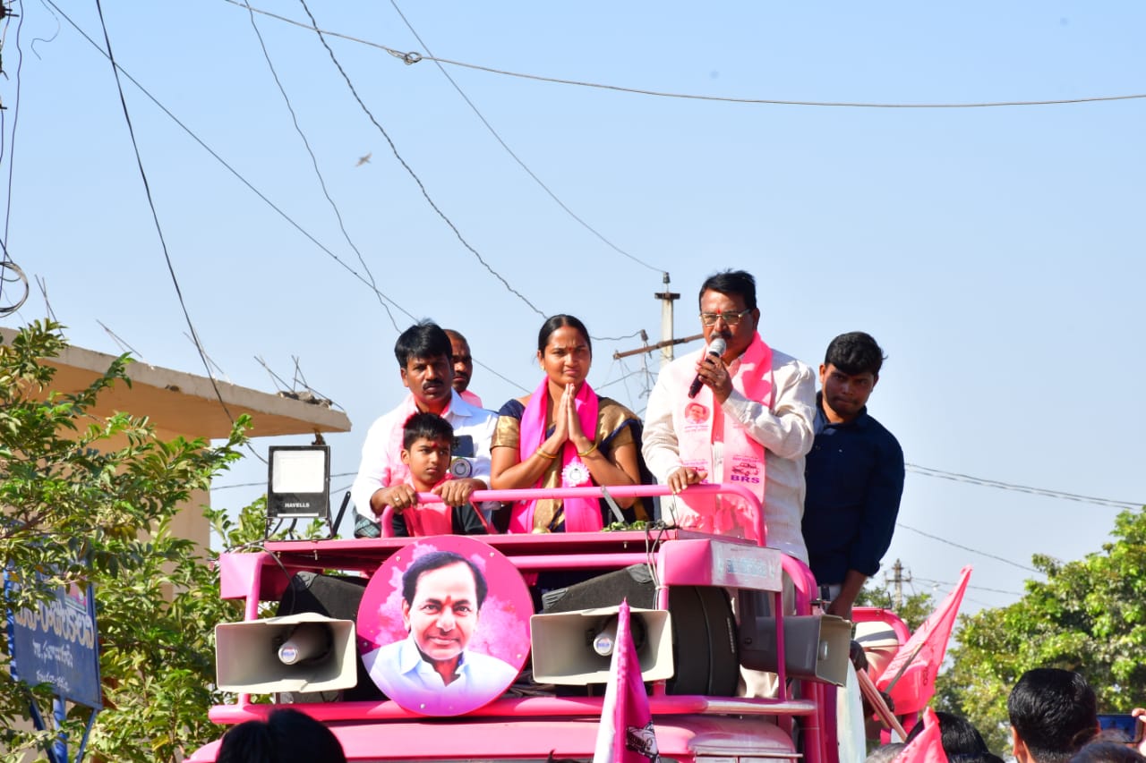 ఎం జె4 కెనాల్ కోసం కలెక్టరేట్ ముట్టడిస్తా.
