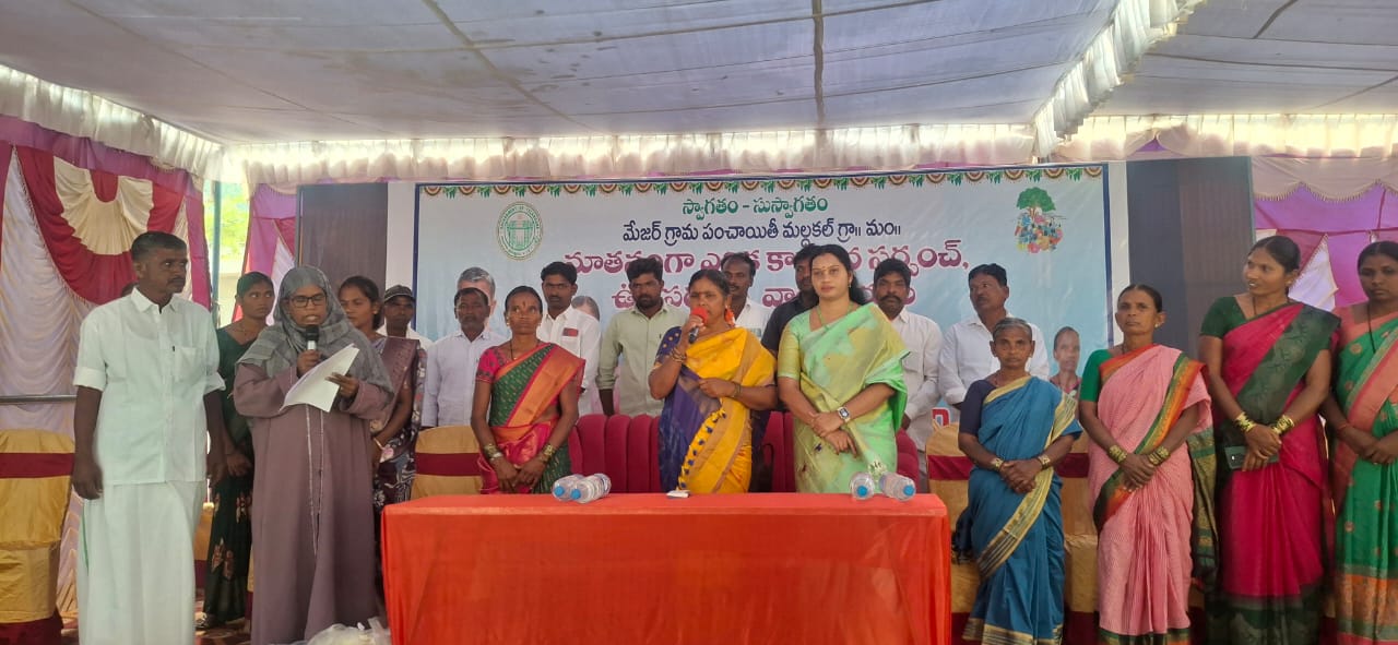 మల్దకల్ మండల సర్పంచ్ ఉప్పరి చిట్టెమ్మ ప్రమాణస్వీకార కార్యక్రమంలో పాల్గొన్న..