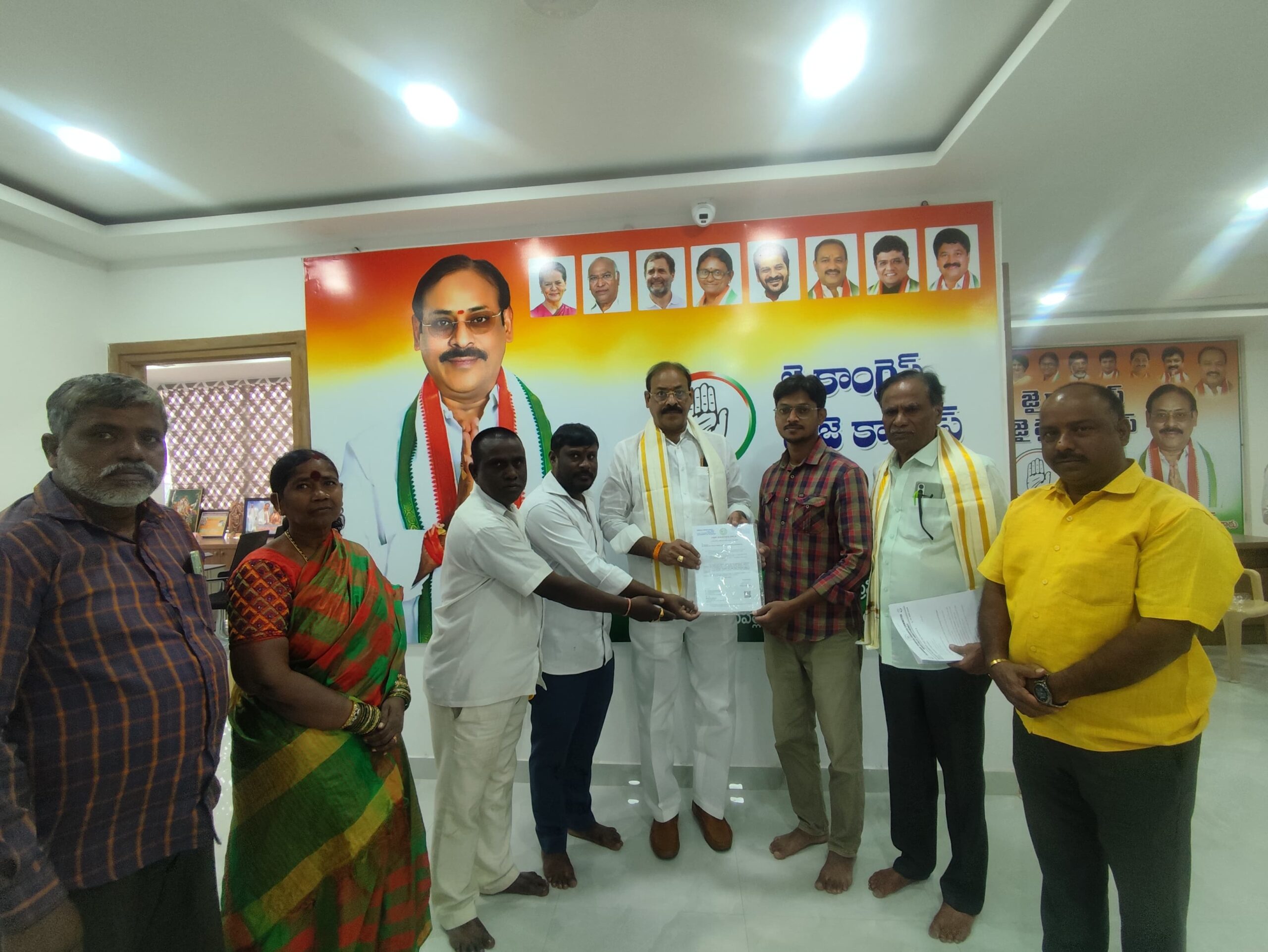 1,50,000 రూపాయలLOC ముఖ్యమంత్రి సహాయ నిధి అందచేత