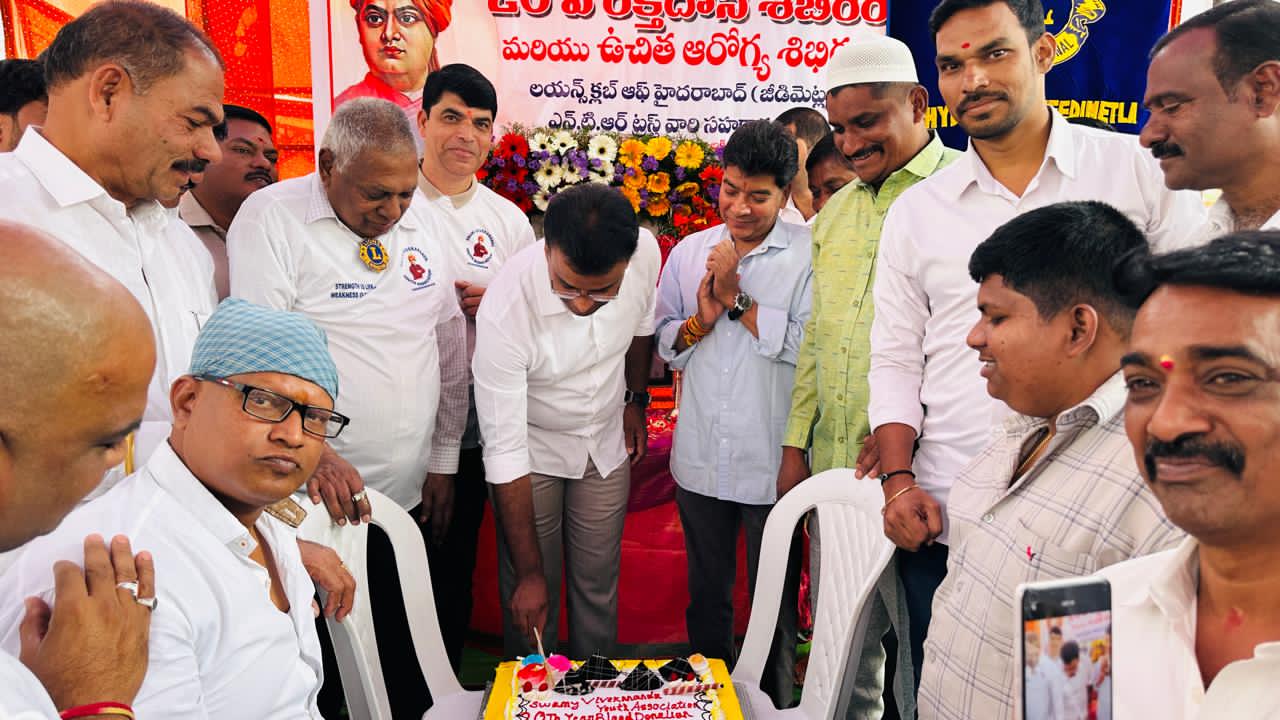 యువత తలుచుకుంటే దేశాన్ని మార్చవచ్చని వారిలో ఆత్మస్థైర్యాన్ని