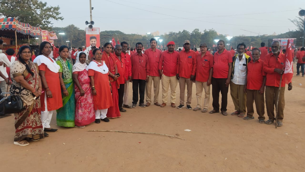ఖమ్మం సభతో కమ్యూనిస్టుల బలం తెలిసిపోయింది.