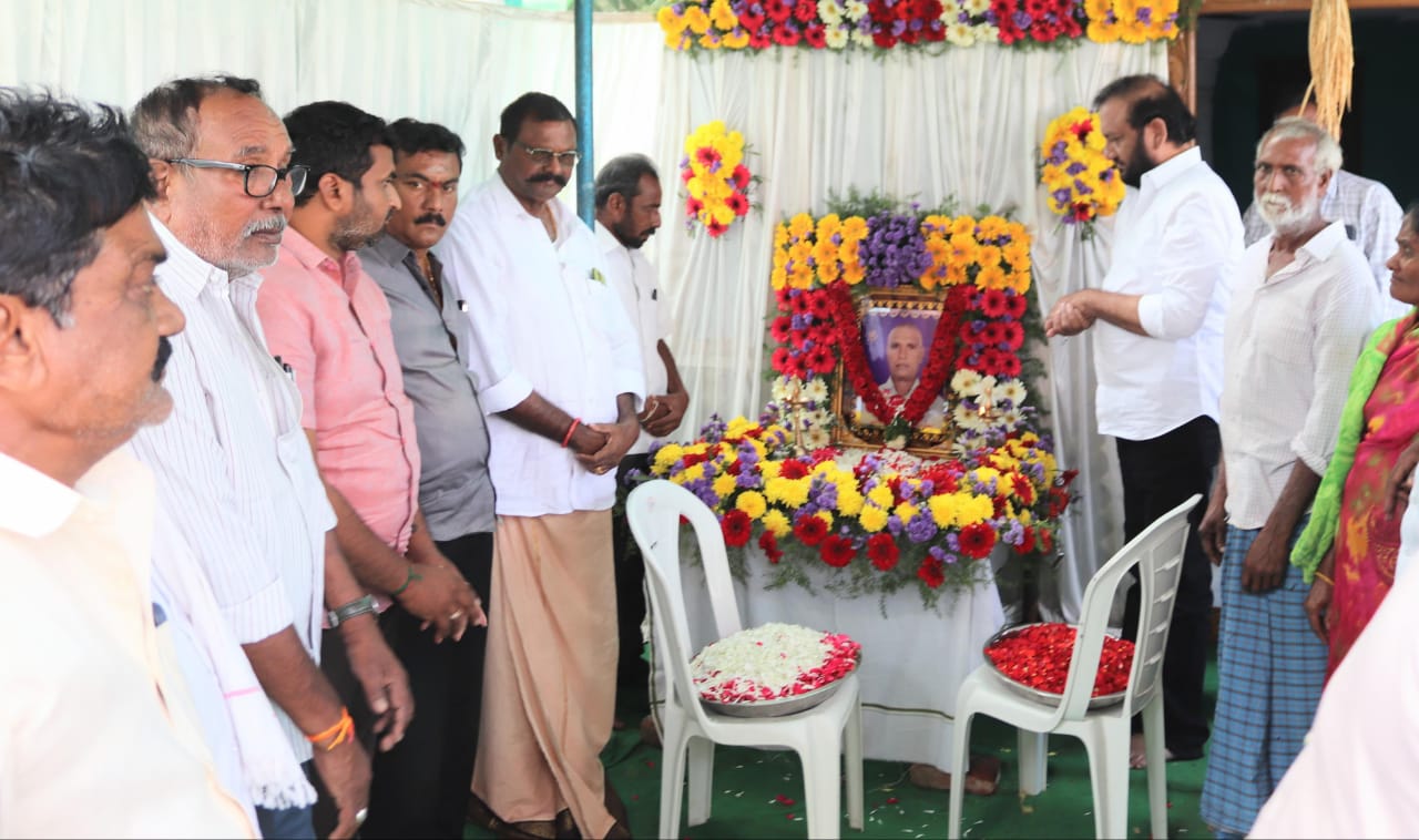 కల్లూరు రమణయ్య కు నివాళులర్పించిన ప్రసనన్న