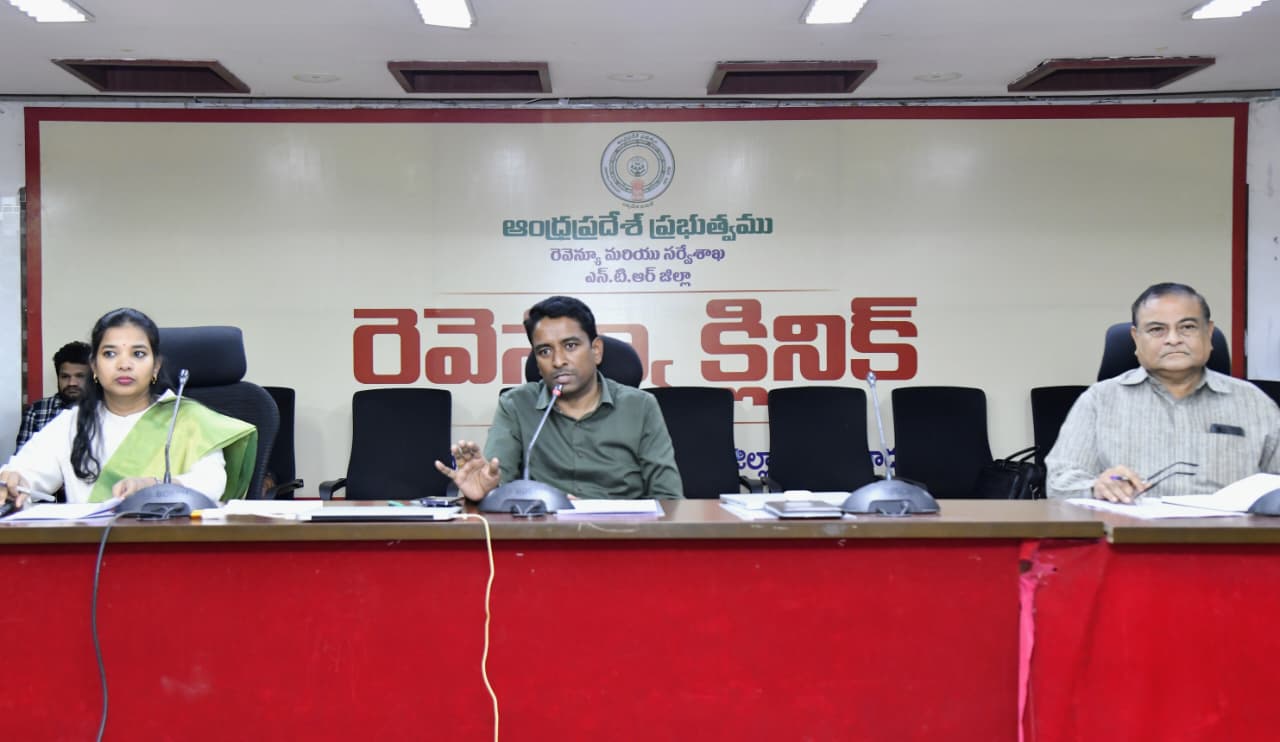 గ‌ణ‌తంత్ర స్ఫూర్తితో వేడుక‌ల‌కు సిద్ధంకండి