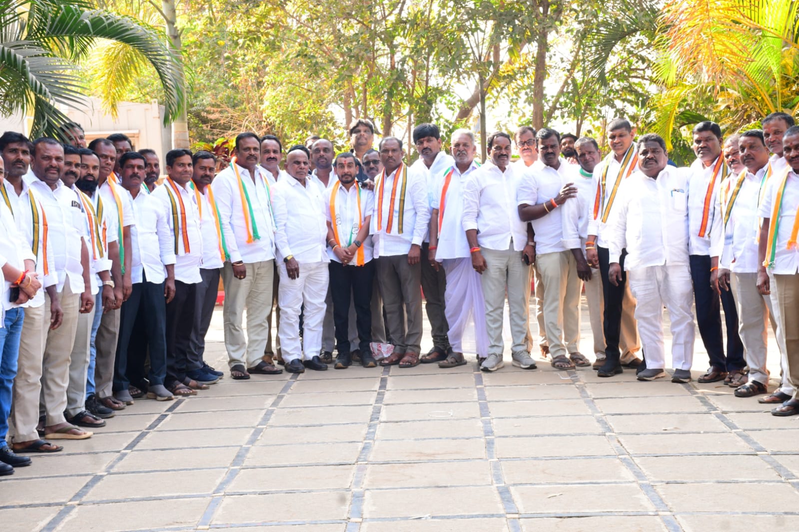 చేవెళ్ల శాసనసభ్యులు కాలే యాదయ్య  సమక్షంలో