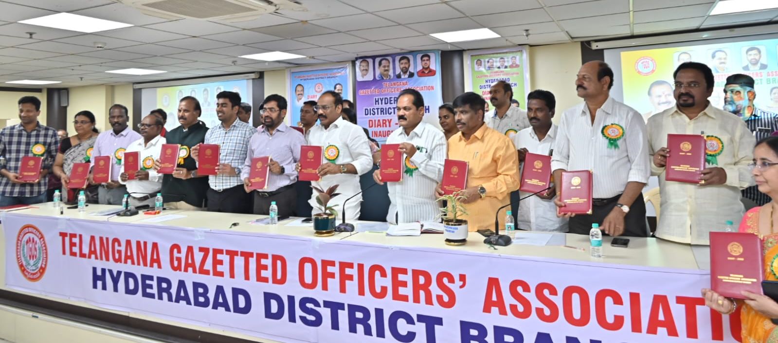 తెలంగాణ గెజిటెడ్ ఆఫీసర్స్ అసోసియేషన్ హైదరాబాద్ జిల్లా బ్రాంచ్ 2026 డైరీ ఆవిష్కరణ