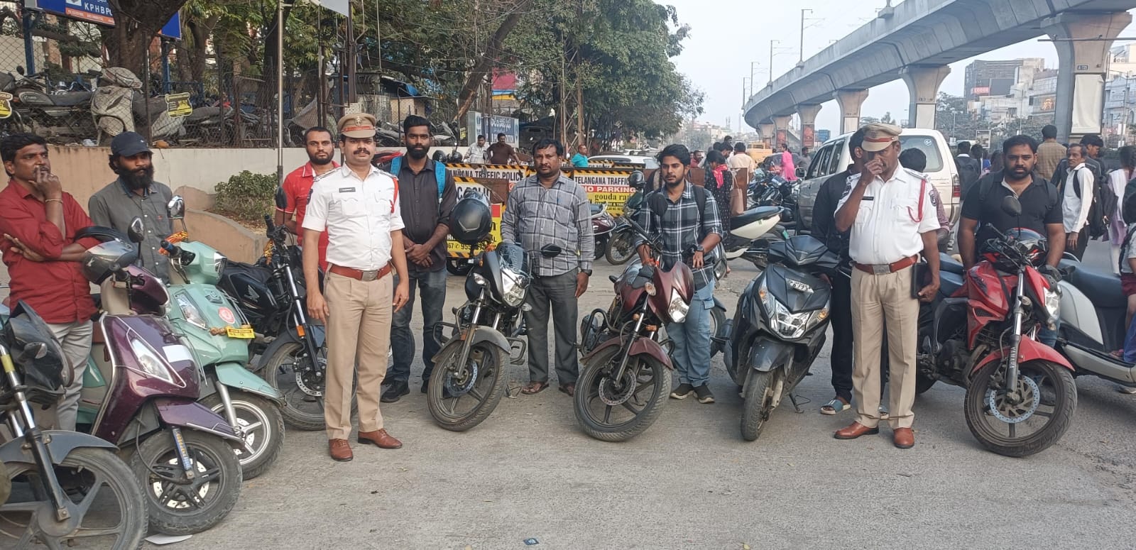 సైబరాబాద్ కమిషనరేట్‌లో ట్రాఫిక్ పోలీసుల చొరవ..