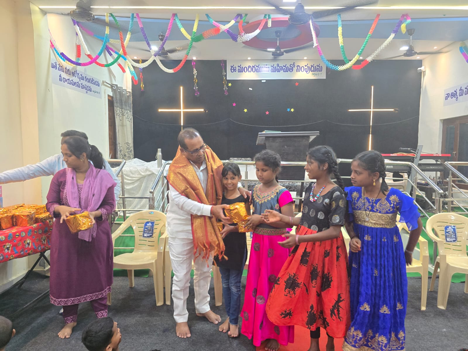 124 ఆల్విన్ కాలనీ డివిజన్ పరిధిలోని ఎన్టీఆర్ నగర్ బేతల్ గాస్పల్ చర్చ్