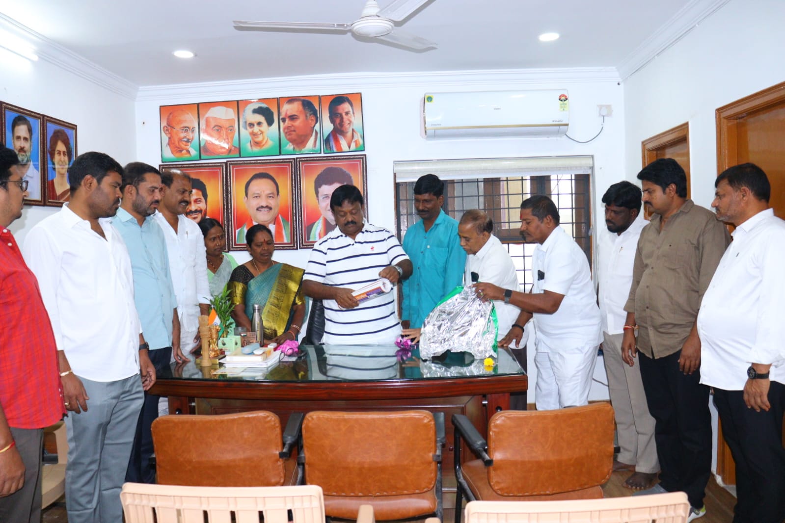 మెగా 9 న్యూస్ ఛానల్ & నాదం తెలుగు దినపత్రిక” నూతన సంవత్సర క్యాలెండర్ ఆవిష్కరణ