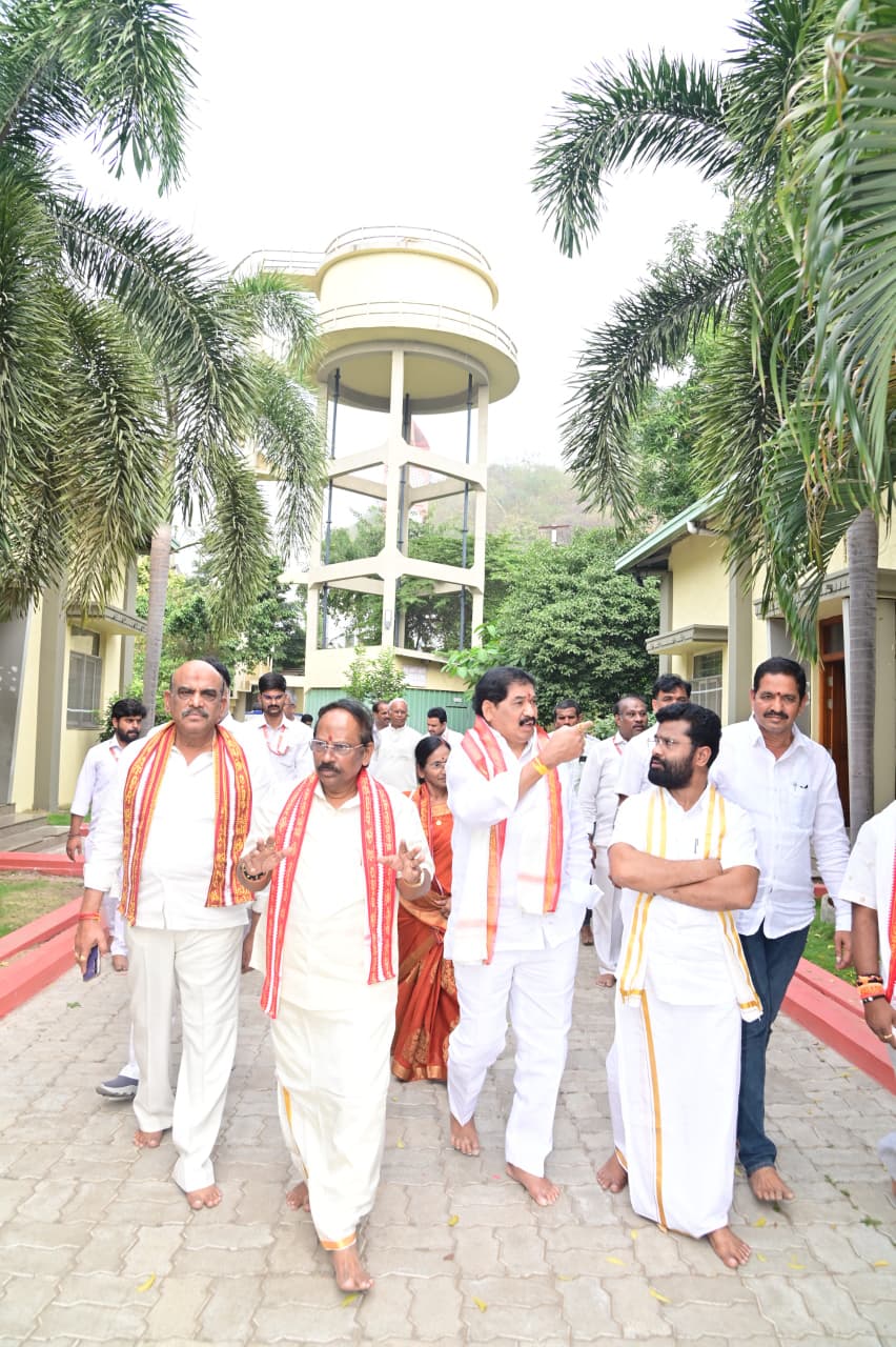 శ్రీ కనకదుర్గమ్మ భక్తులకు మెరుగైన వసతులు – సీవీ రెడ్డి చారిటీస్‌లో మినరల్ వాటర్ ప్లాంట్ ఏర్పాటు