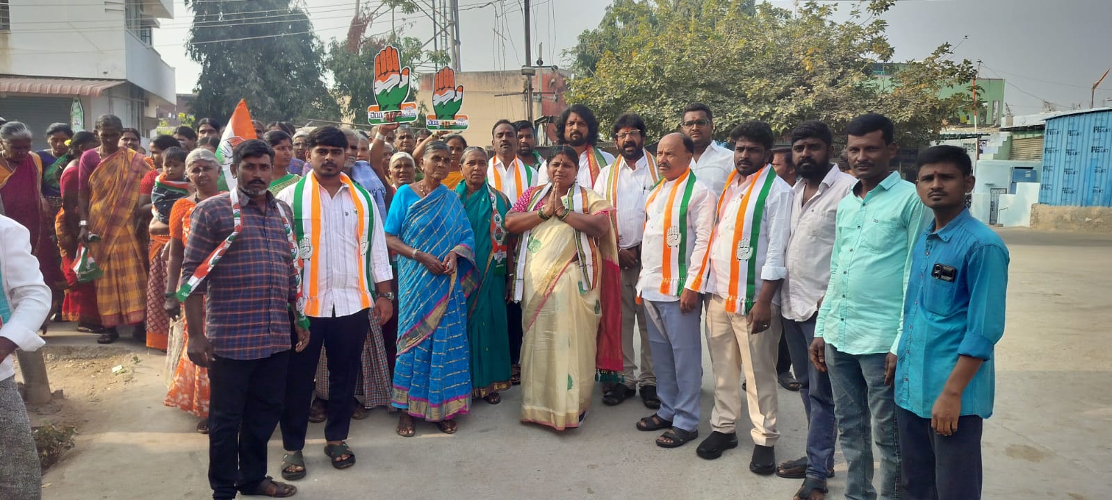 ప్రజా మద్దతుతో విజయం.ఉప్పరి సునీతా బస్వరాజ్.