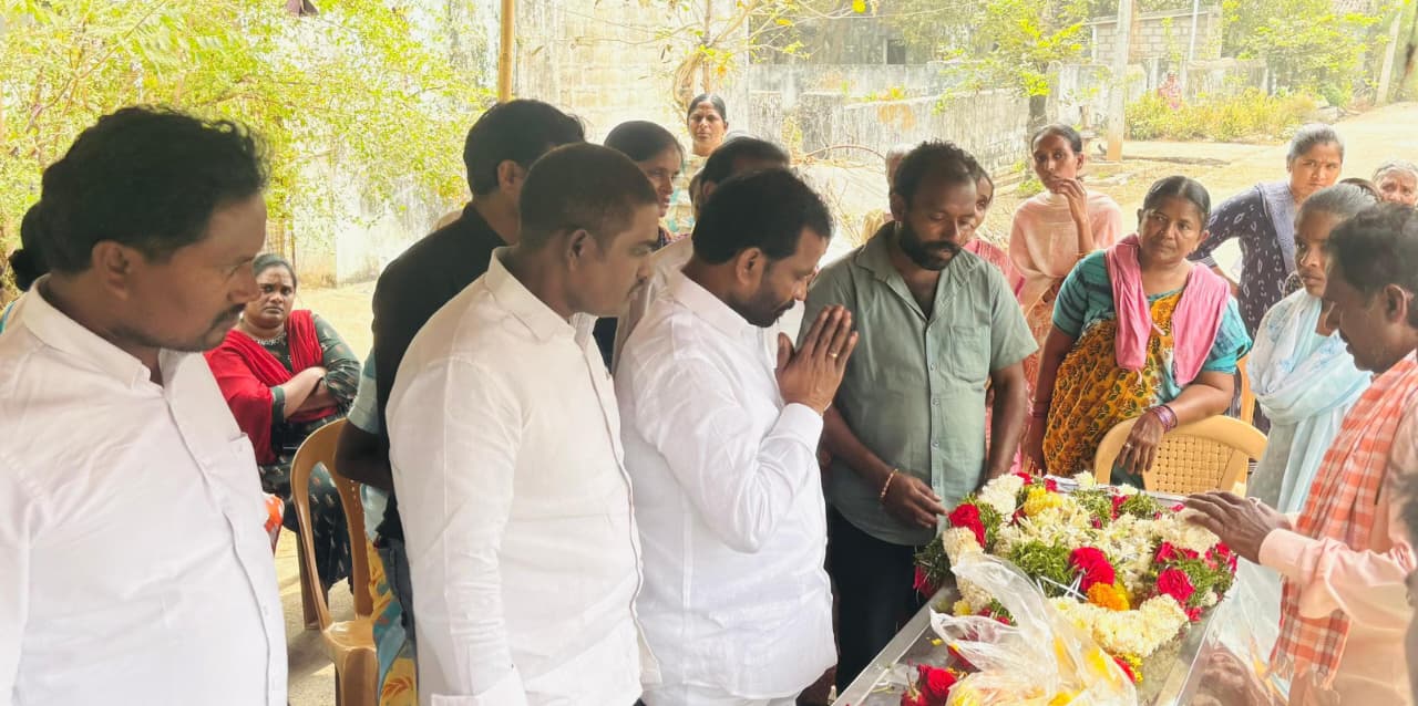 లింగమ్మ మృతికి టీఆర్‌పీ నేత జానయ్య యాదవ్ నివాళి