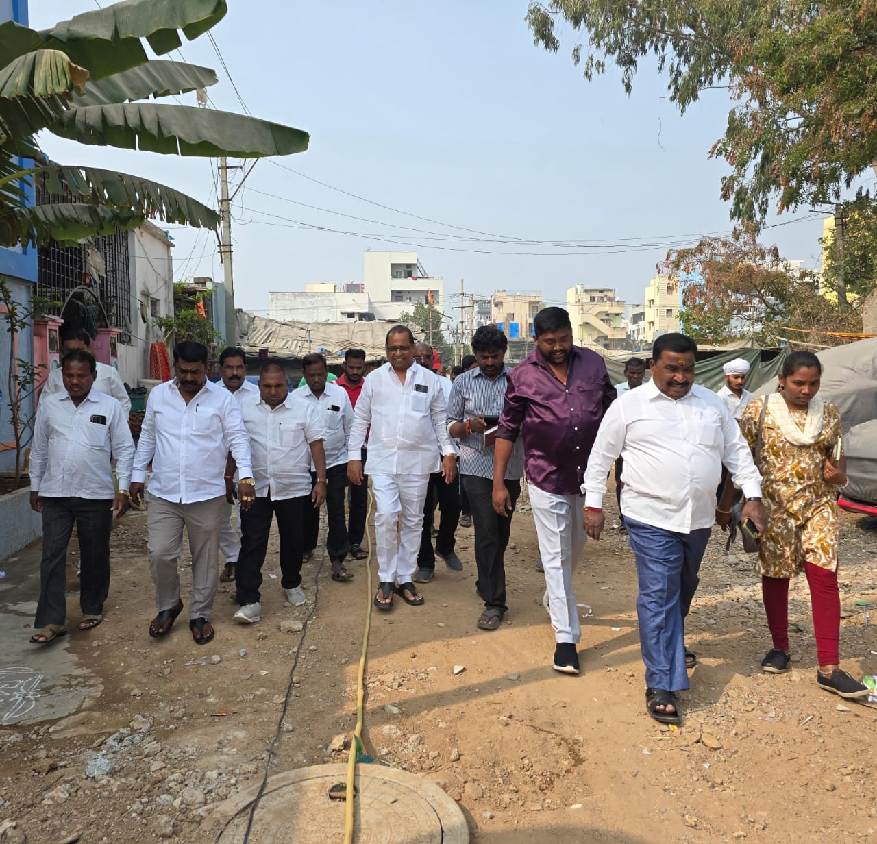 అల్విన్ కాలనీ డివిజన్ సమస్యలపై పాదయాత్ర చేసిన కార్పొరేటర్ వెంకటేష్ గౌడ్