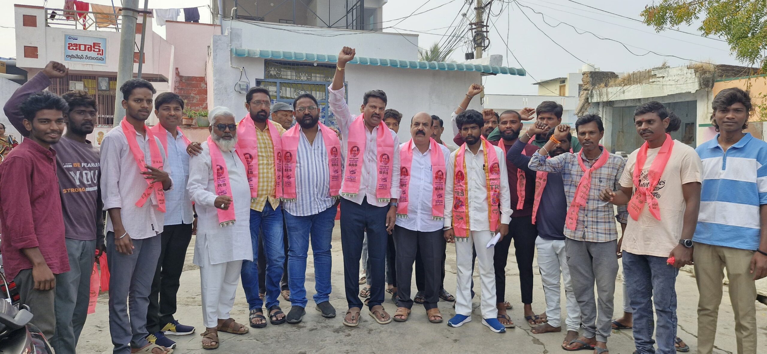 యువ నాయకుడనుఅవకాశం ఇవ్వండి