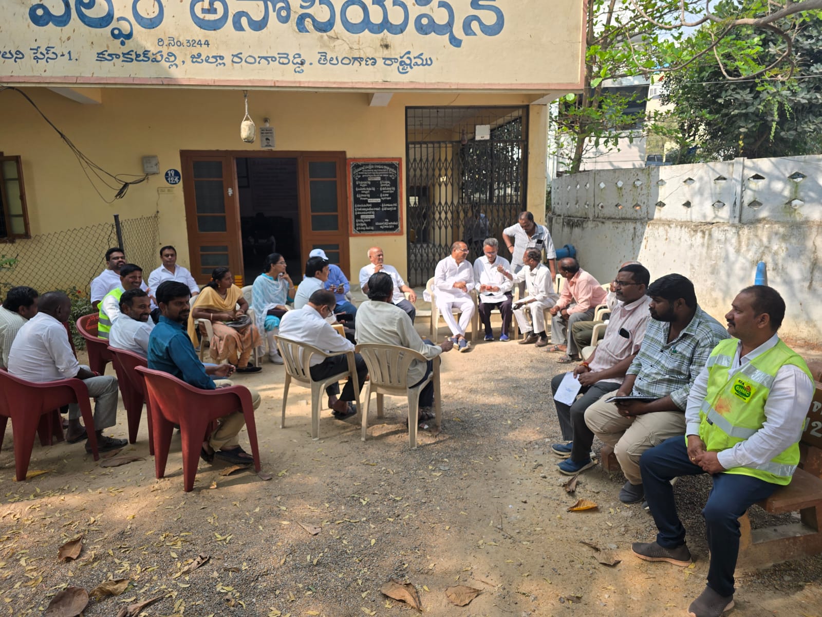 అల్విన్ కాలనీ డివిజన్ సమస్యలపై పాదయాత్ర చేసిన కార్పొరేటర్ వెంకటేష్ గౌడ్
