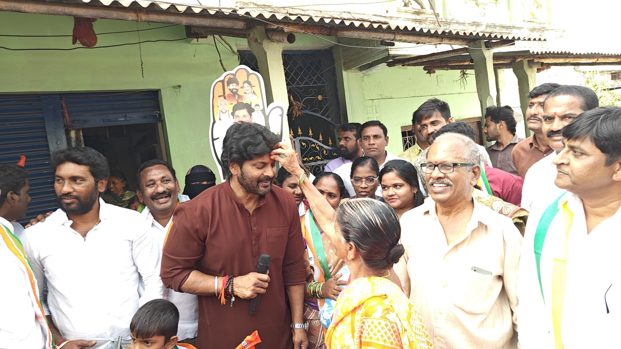 రామగుండం మున్సిపల్ కార్పొరేషన్ ఎన్నికల ప్రచారం లో పాల్గొన్న ఎం.ఎస్. రాజ్ ఠాకూర్…