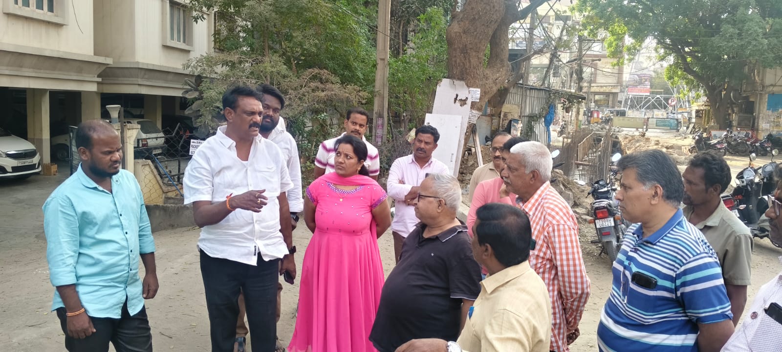 హైదర్ నగర్ డివిజన్ పరిధిలోని నిజాంపేట్ రోడ్ నుండి వెంకటేశ్వర స్వామి ఆలయం