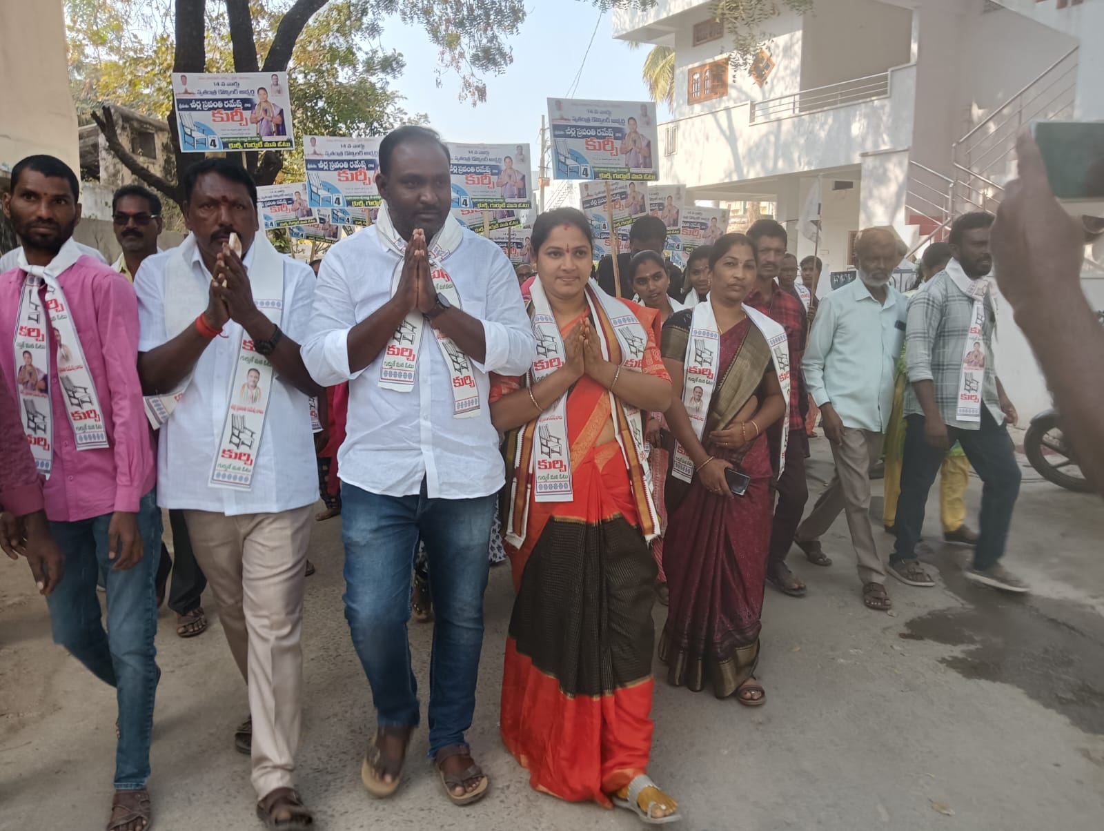 వార్డు అభివృద్దే లక్ష్యంగా పనిచేస్తా 14వ వార్డుస్వతంత్ర అభ్యర్థి చీర్ల స్రవంతి
