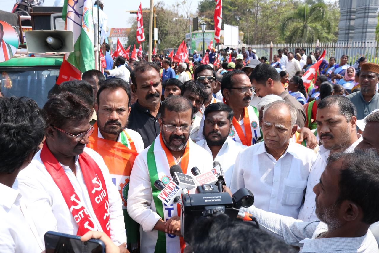 కార్మికుల హక్కుల పరిరక్షణకు పోరాటం కొనసాగుతుంది: ఎమ్మెల్యే నాయిని