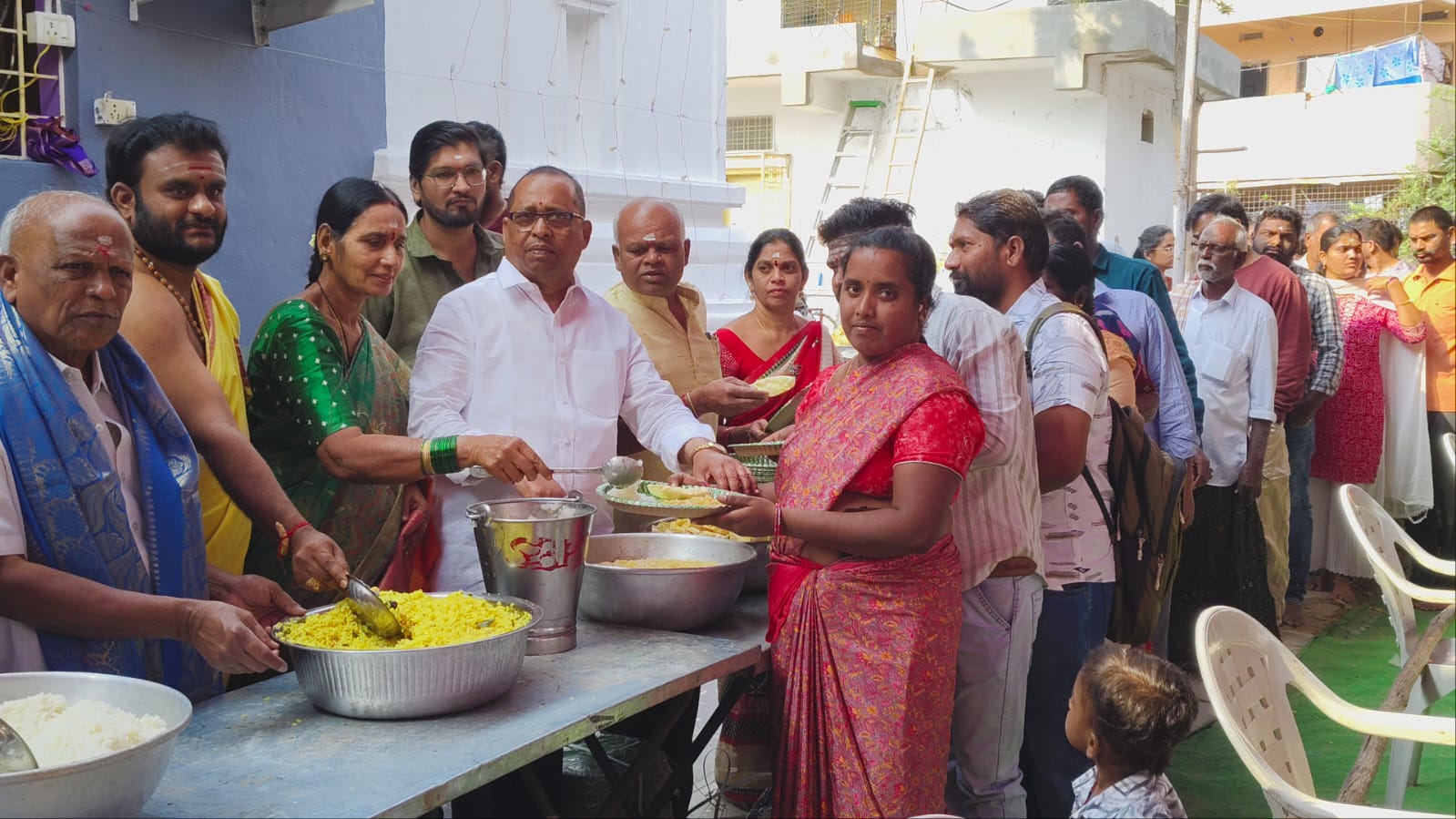 ఆల్విన్ కాలనీ డివిజన్ పరిధిలోని ఆల్విన్ కాలనీ ఫేస్ 2 లోని శ్రీశ్రీశ్రీ భ్రమరాంబా మల్లికార్జున స్వామి