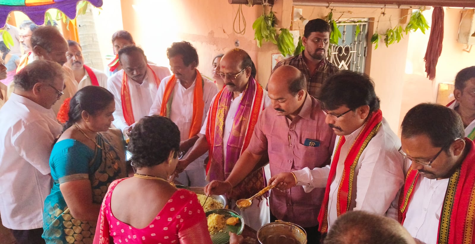 పరమశివుని దివ్య ఆశీస్సులతో అందరూ సుభిక్షంగా ఉండాలి – మాజీ ఎమ్మెల్సీ వైవీబీ రాజేంద్రప్రసాద్.