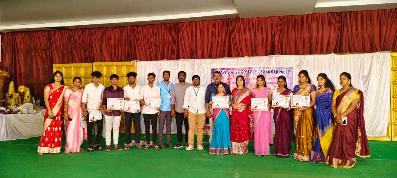శంకర్‌పల్లి వాసవి ఒకేషనల్ కళాశాలలో ఫేర్వెల్ డే సెలబ్రేషన్స్