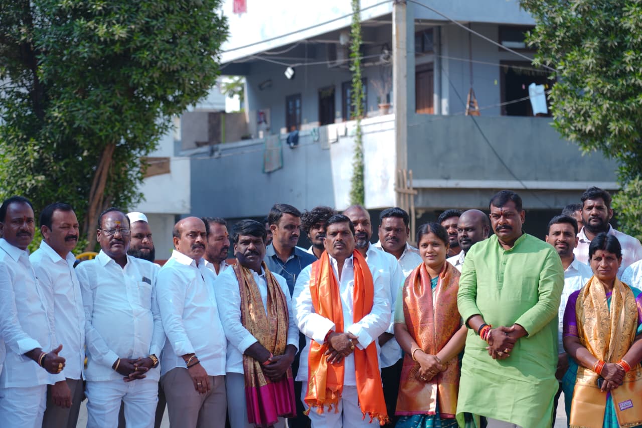 గుమ్మడిదలలో అభివృద్ధిని పరుగులు పెట్టించండి..