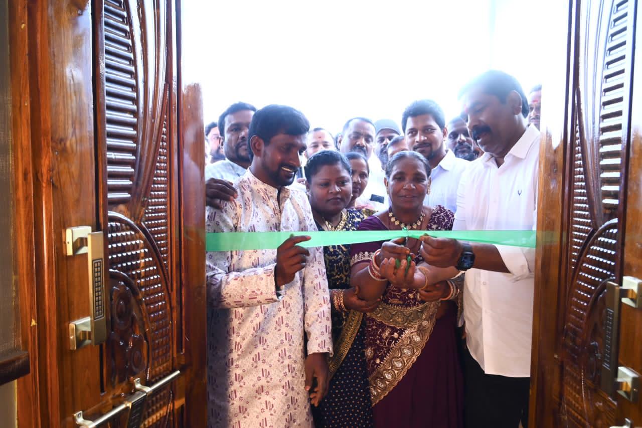 ఇందిరమ్మ రాజ్యంలో పేదల సొంతింటి కళ నెరవేరుతుంది..