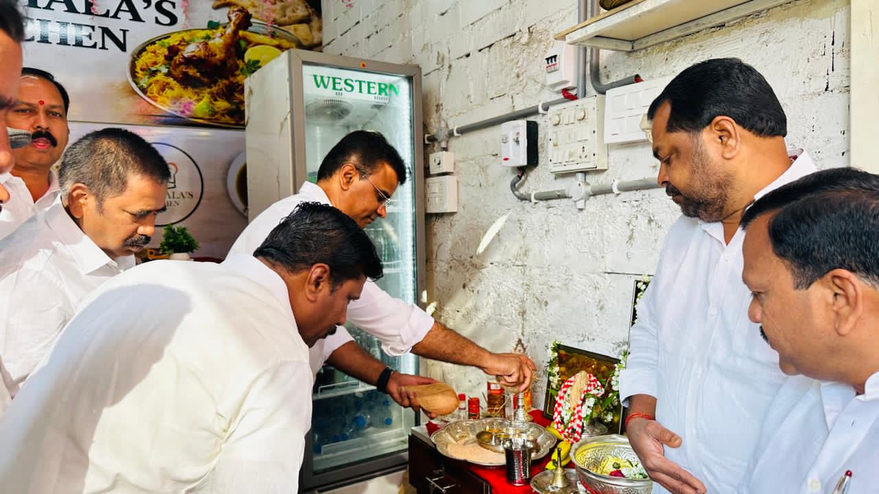 అల్పాహార ప్రియులకు సరికొత్త నూతన రుచుల “పరిమళం” పరిచయం చేయాలి: బిఆర్ఎస్ ఎల్పీ విప్, ఎమ్మెల్యే కెపి.వివేకానంద్