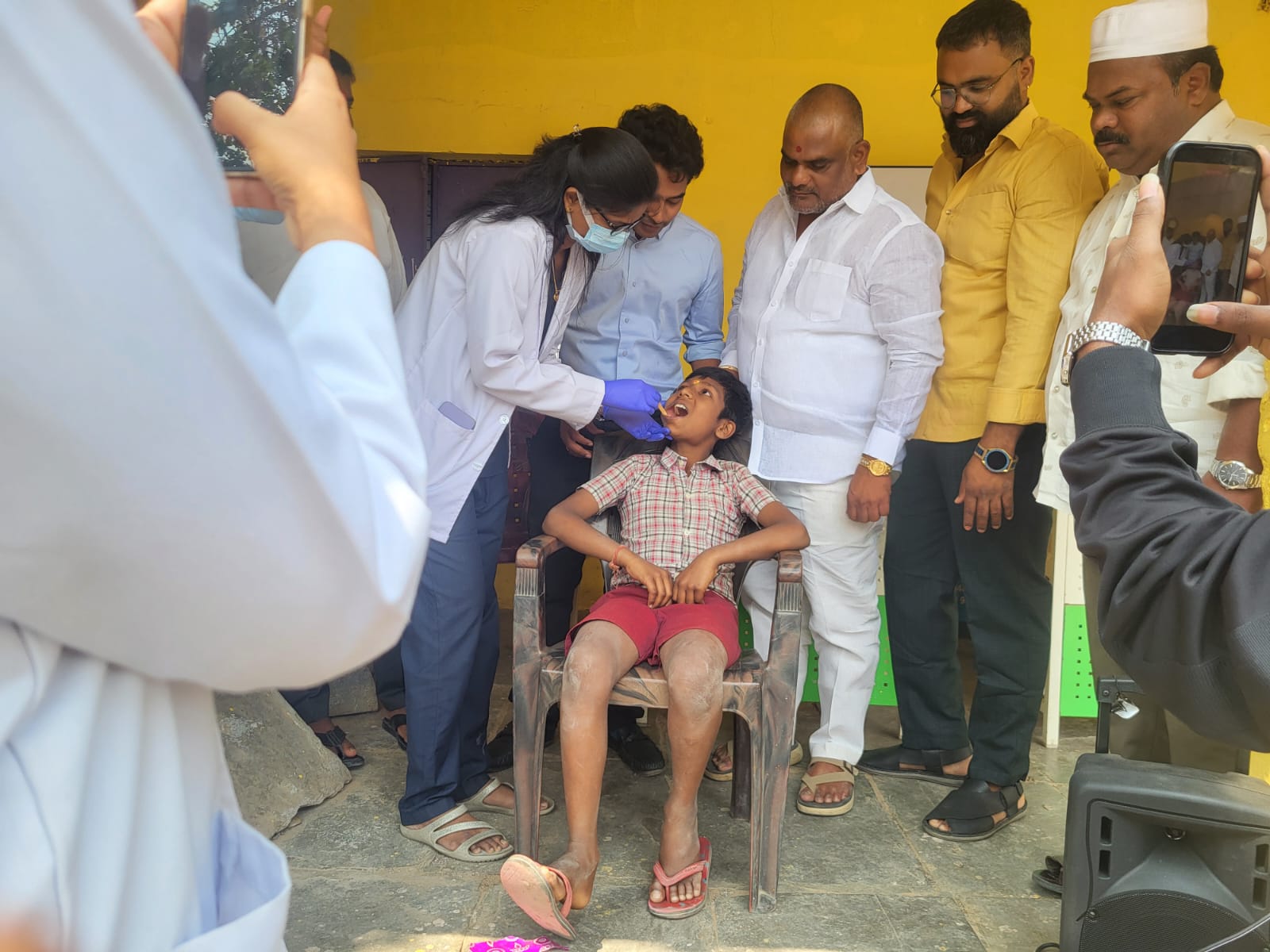 ఉచిత వైద్య శిబిరంలో పాల్గొన్న హట్రిక్ మాజీ కార్పొరేటర్ కొలుకుల జగన్