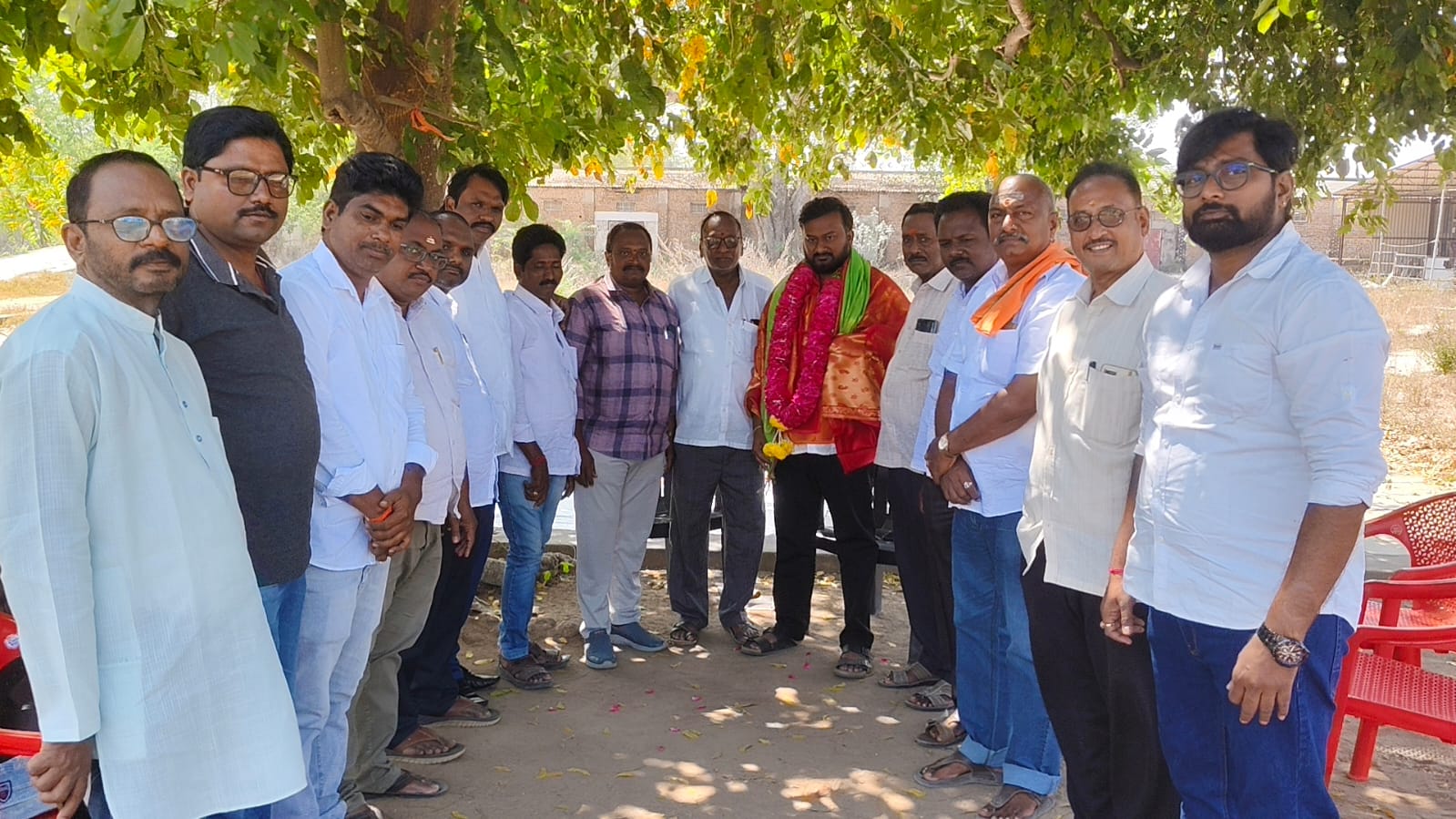 జనసేన నాయకుడు “ప్రదాత”మండలనేని చరణ్ తేజ కు ఘన సత్కారం