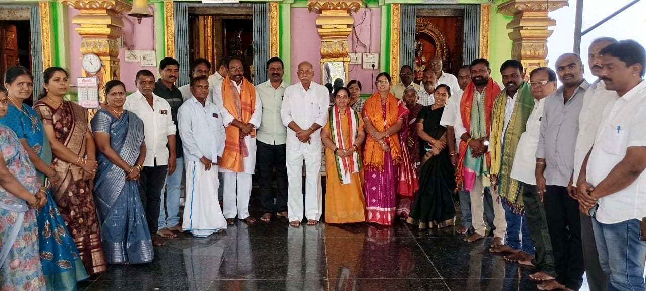 వెంకటేశ్వరస్వామి ఆశీస్సులు పట్టణ ప్రజలపై ఉండాలి..