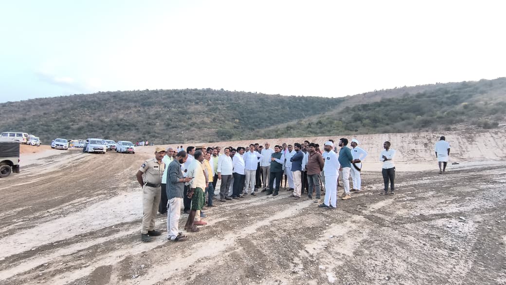ముఖ్యమంత్రి పర్యటనకు ఏర్పాట్లు… వెలుగొండలో వేగవంతమైన పనుల సమీక్ష