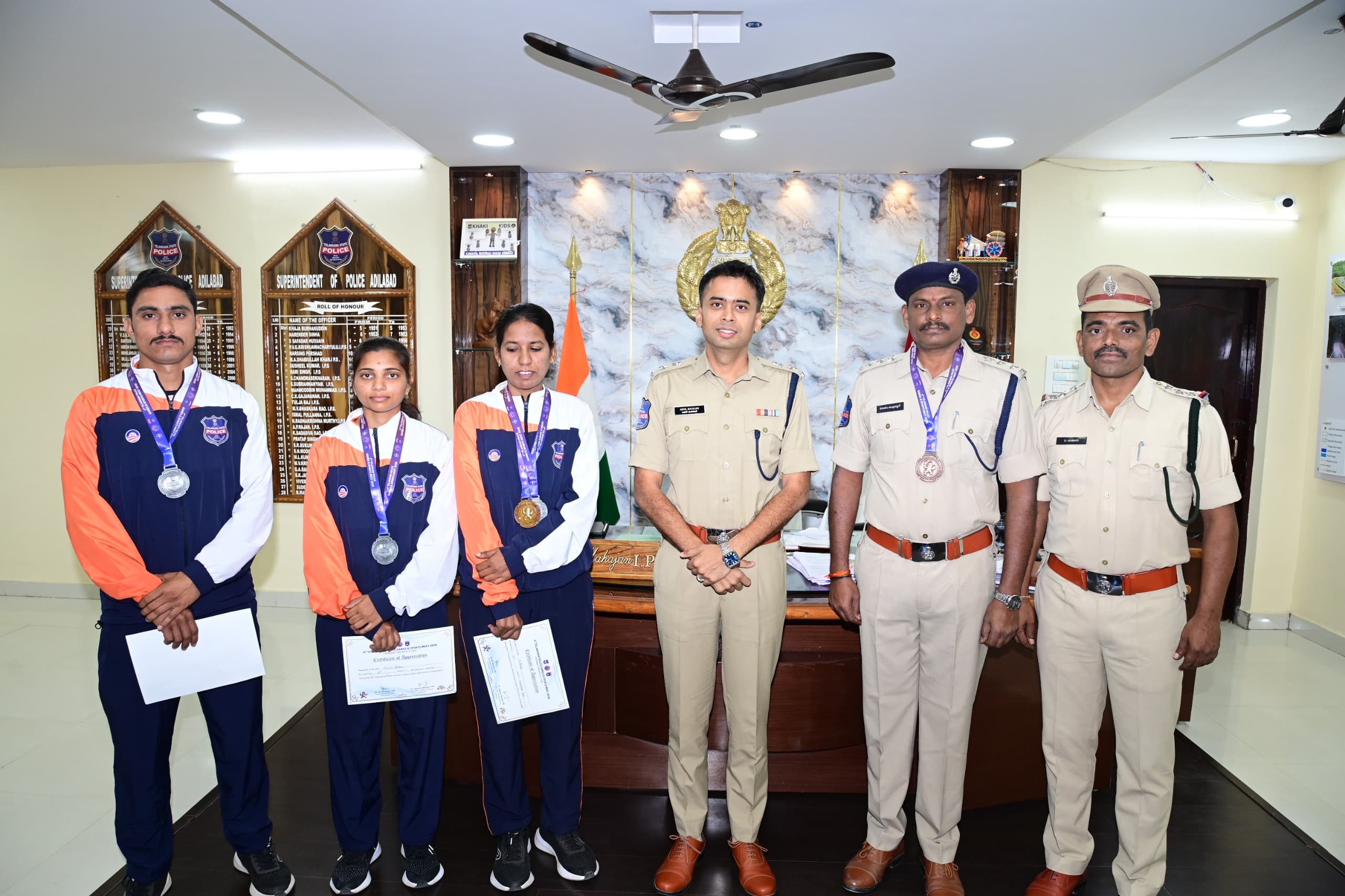 పోలీస్ క్రీడల్లో జిల్లాకు 8 పథకాలు