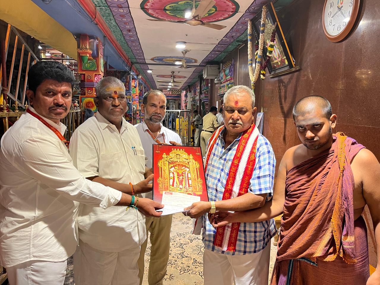 విజయవాడ ఇంద్రకీలాద్రి పై వేంచేసియున్న శ్రీ దుర్గా మల్లేశ్వర స్వామి