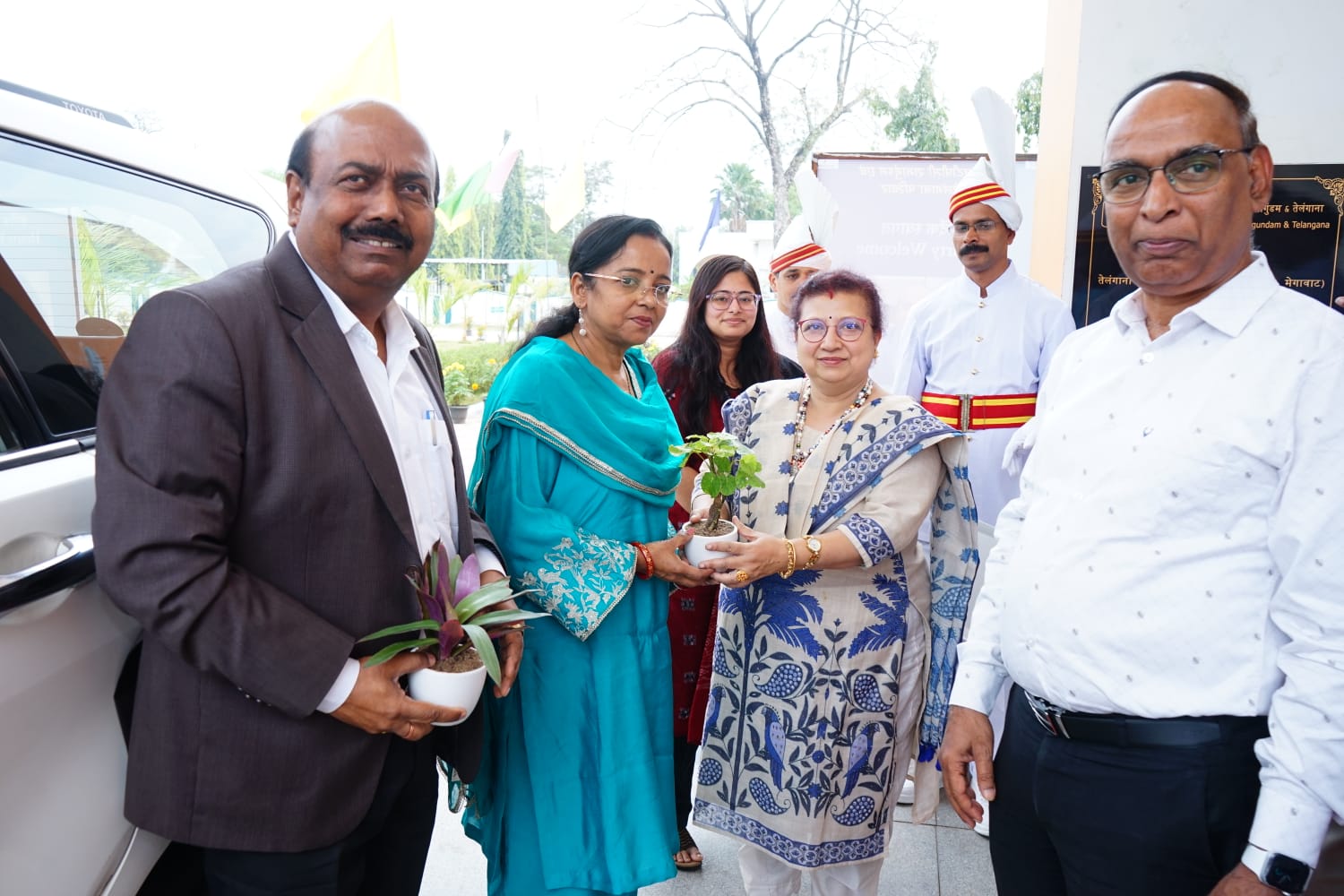 రామగుండం ఎన్టిపీసి సందర్శించిన రీజినల్ ఎగ్జిక్యూటివ్ డైరెక్టర్ అరిందమ్ సిన్హా….